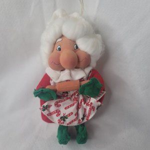 Grandma Baker Christmas Holiday Rolling Pin Appx 8" Tall Has a Hanging String
